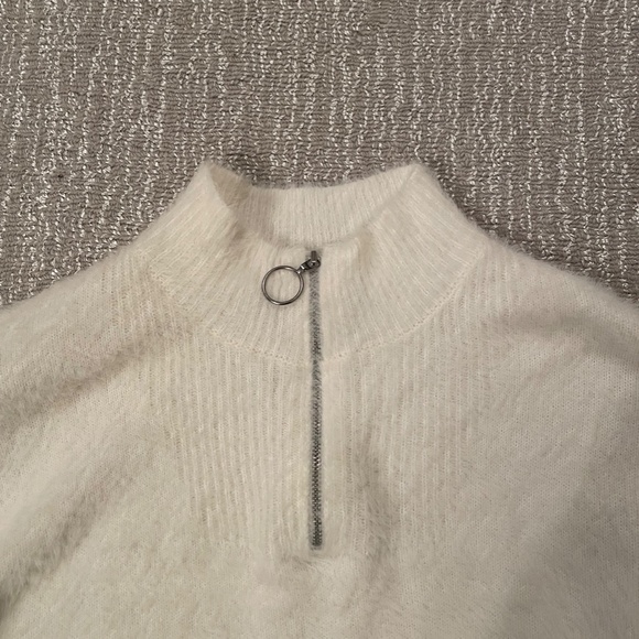 Kendall & Kyle white Fuzzy Half-Zip Sweater size XS - Picture 2 of 4